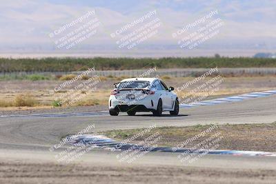 media/Oct-04-2025-OnGrid (Sat) [[44bd565ffa]]/Green Group/Grapevine/